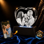 3D crystal heart-shaped photo engraving – baby photo gift, gold-tone display | Crystal 3D Pix