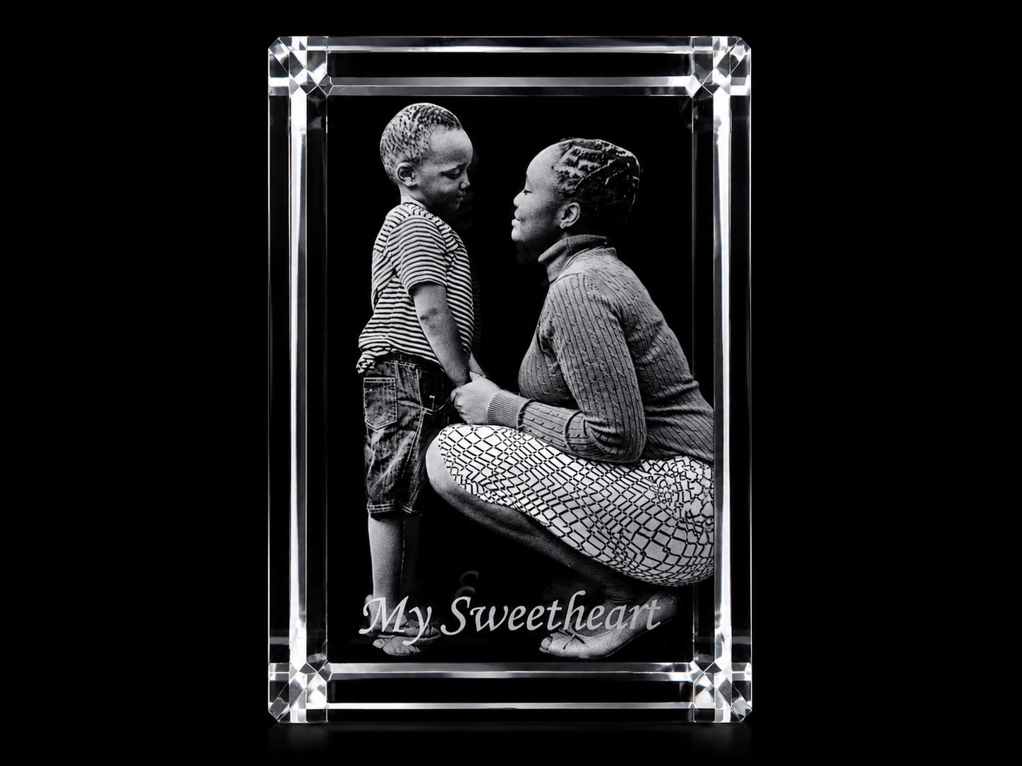 3D crystal horizontal rectangle photo engraving – anniversary gift, gold-tone display | Crystal 3D Pix