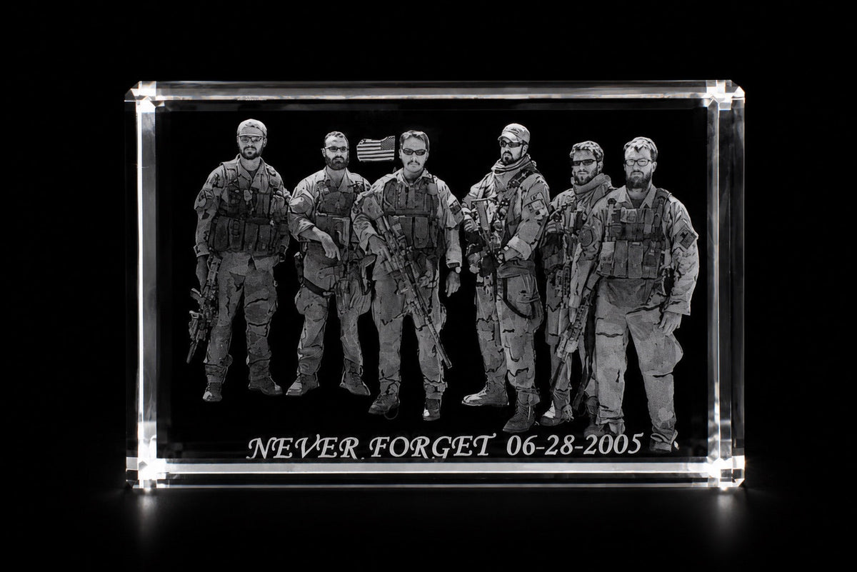 3D crystal horizontal rectangle photo engraving – memorial keepsake, gold-tone display | Crystal 3D Pix